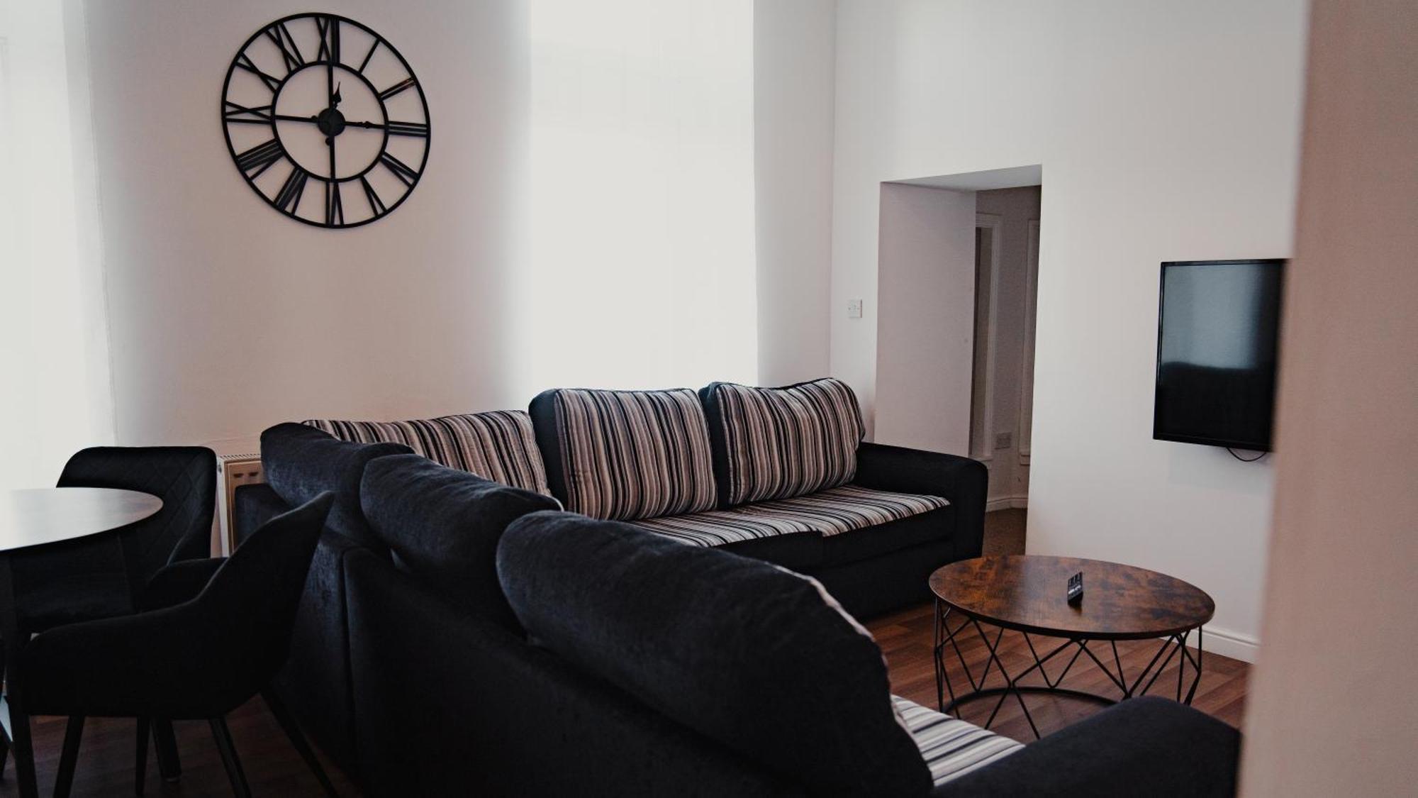 Royal Chambers Serviced Apartments กลาสโกว์ ภายนอก รูปภาพ