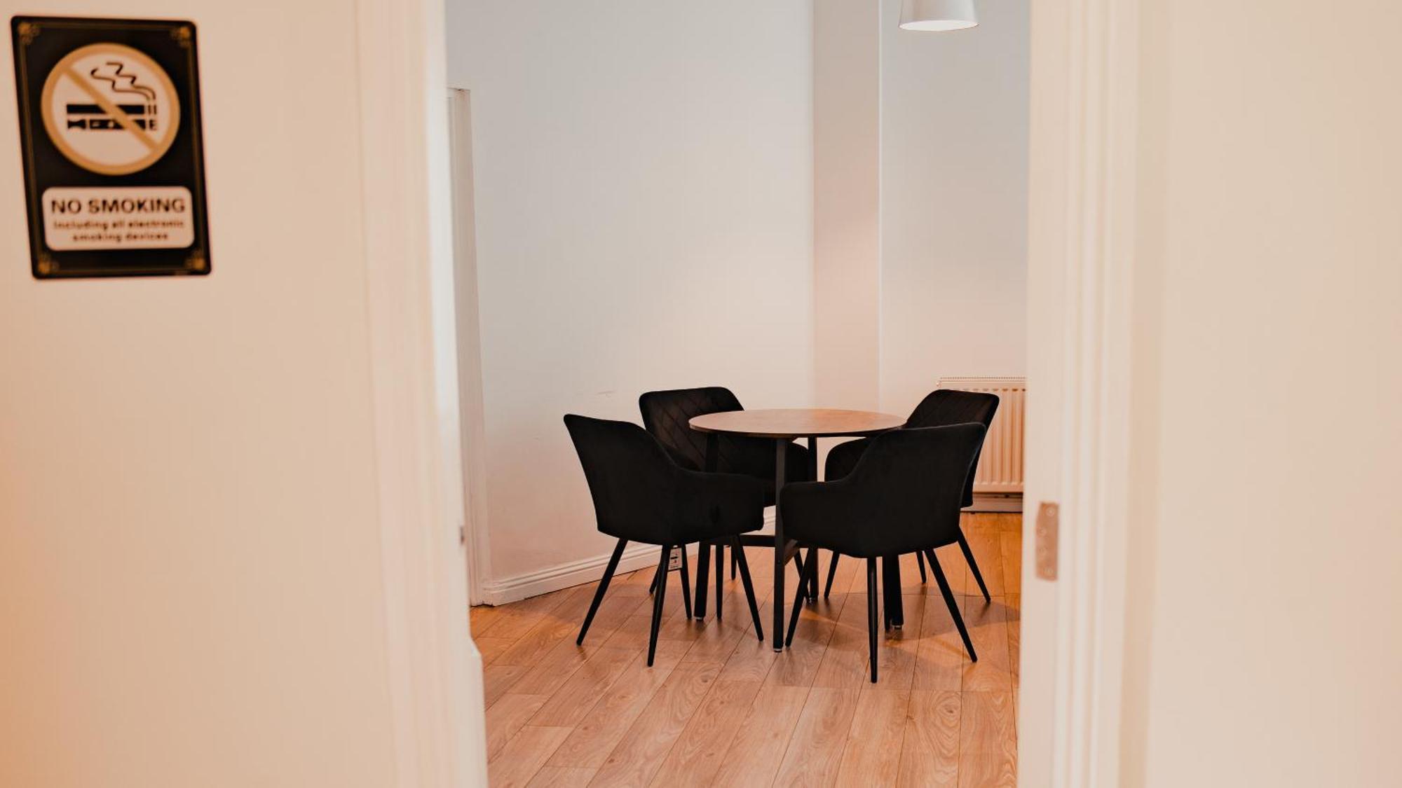 Royal Chambers Serviced Apartments กลาสโกว์ ภายนอก รูปภาพ