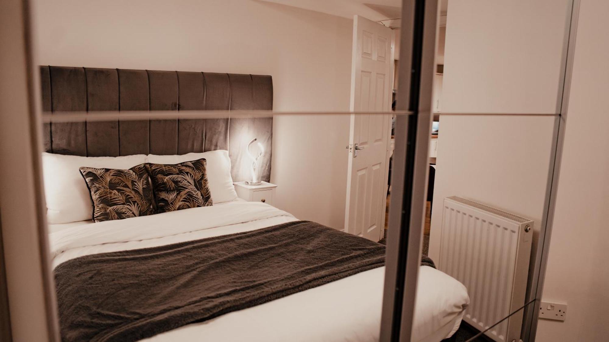 Royal Chambers Serviced Apartments กลาสโกว์ ภายนอก รูปภาพ