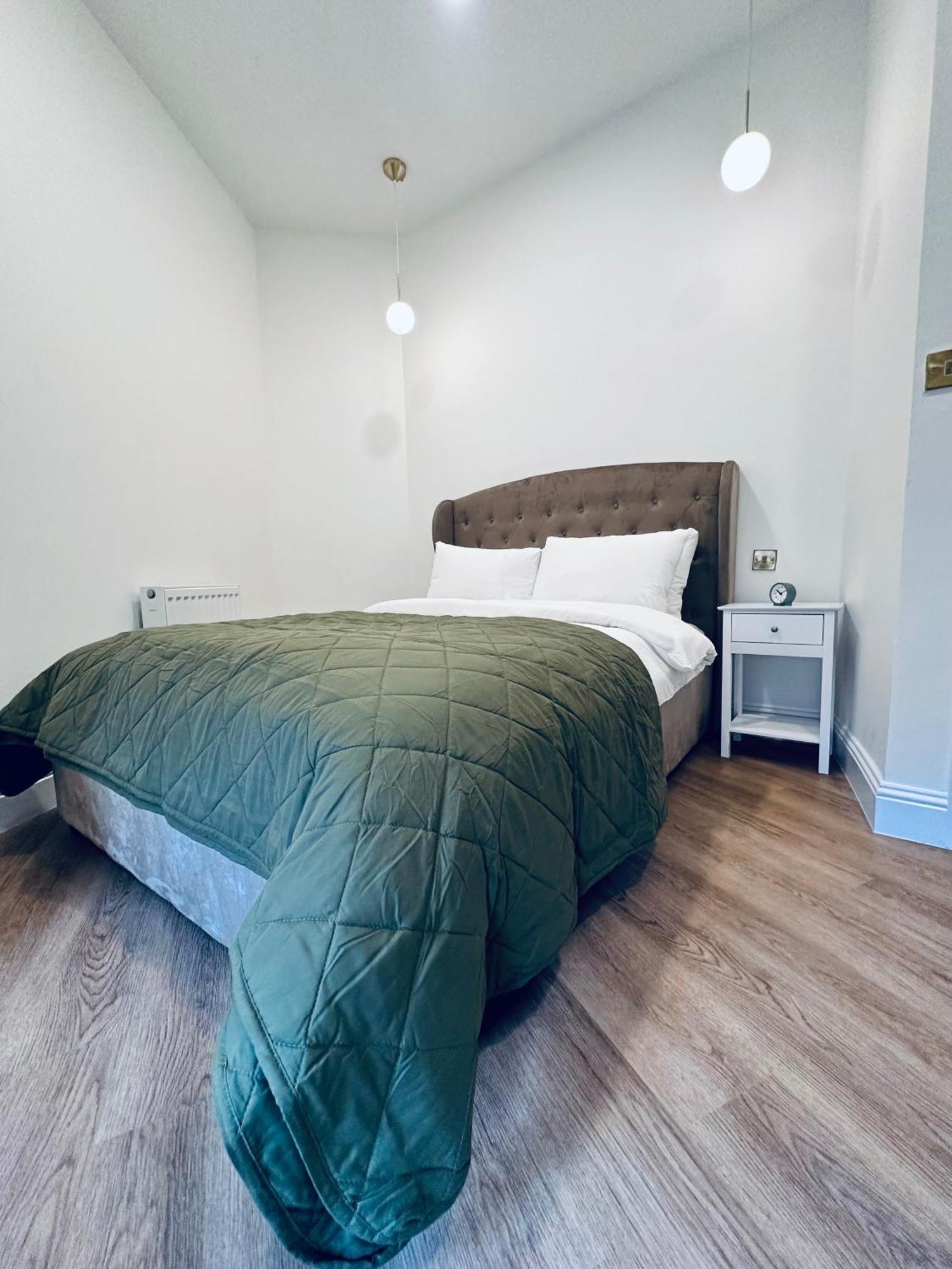 Royal Chambers Serviced Apartments กลาสโกว์ ภายนอก รูปภาพ
