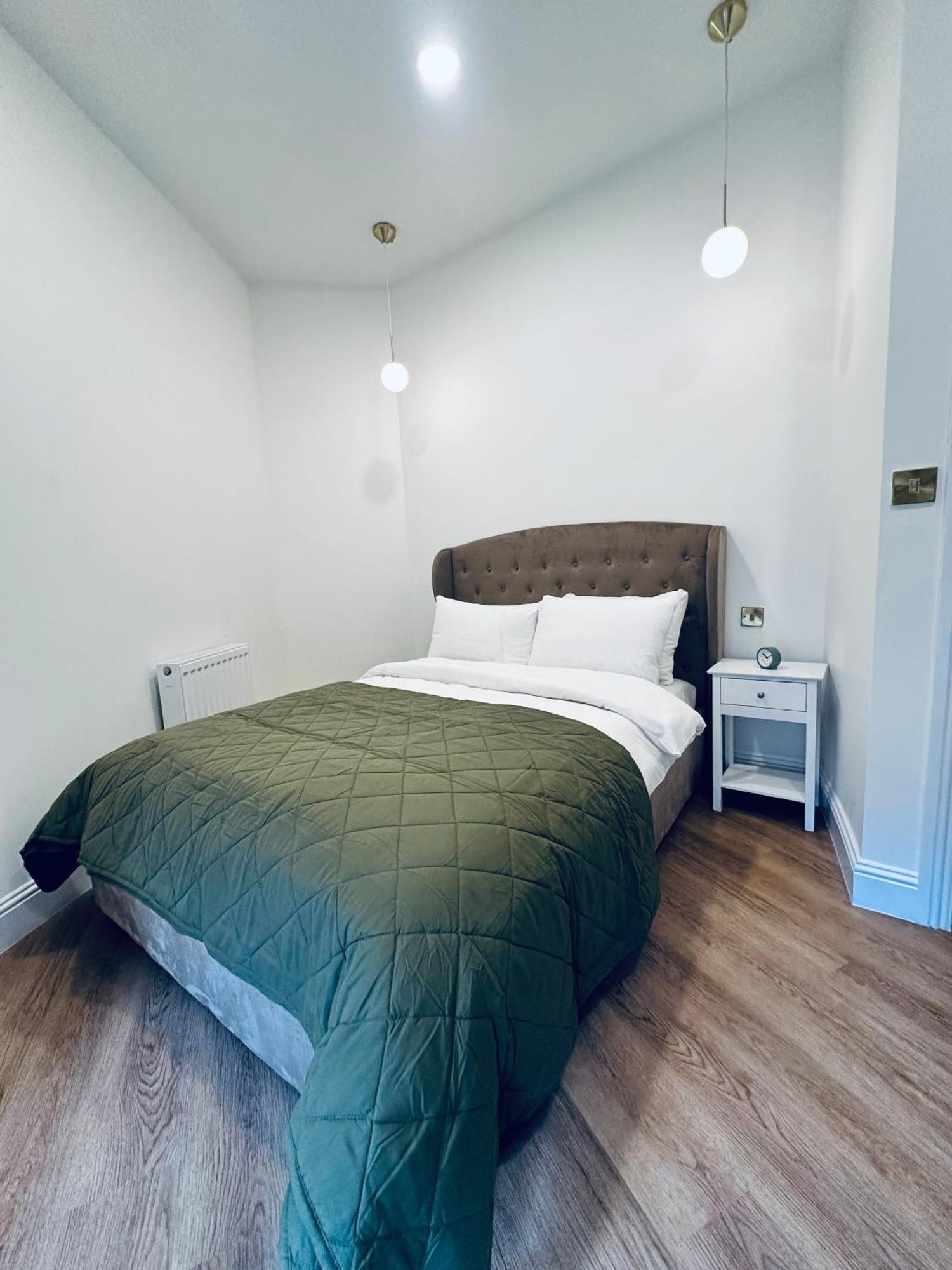 Royal Chambers Serviced Apartments กลาสโกว์ ภายนอก รูปภาพ